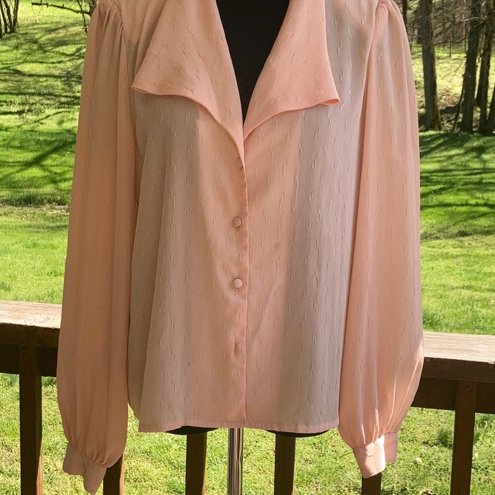 La Blanca Peach long sleeve blouse